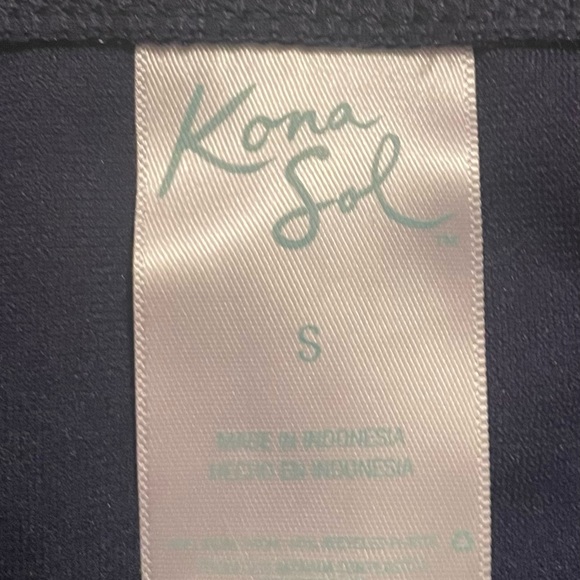 3piece bundle!!! Womens Kona Sol Two-Piece Swimsuit, Small-2 Tops!!! - Picture 7 of 8